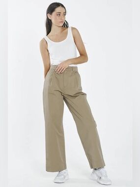 Thrills artist pleated chino pants in sand NWT 10 100% cotton